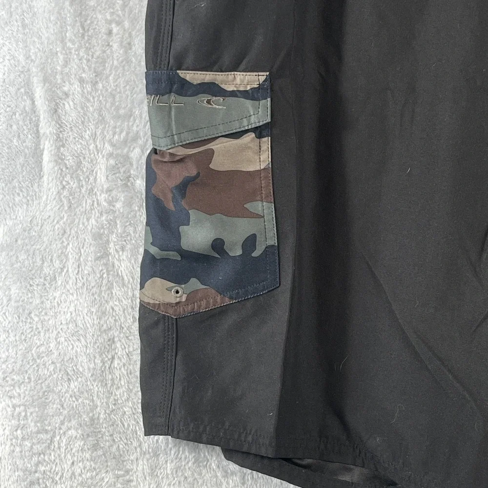 O'Neill Santa Cruz Printed 2.0 Board Shorts 40 Camo Black Hybrid Surf Swim NWT